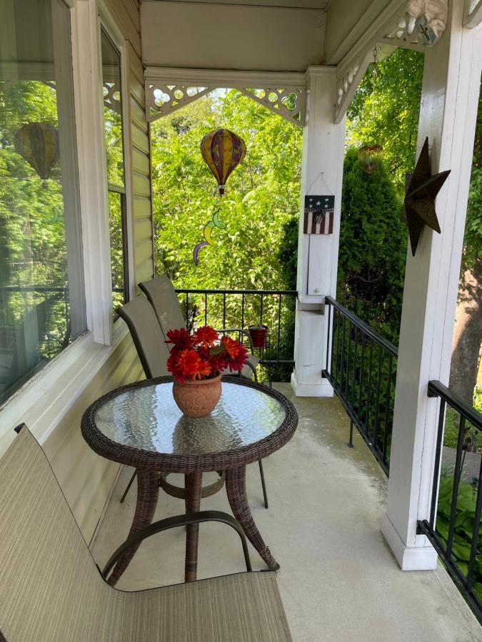 Hillcrest Bed & Breakfast *
